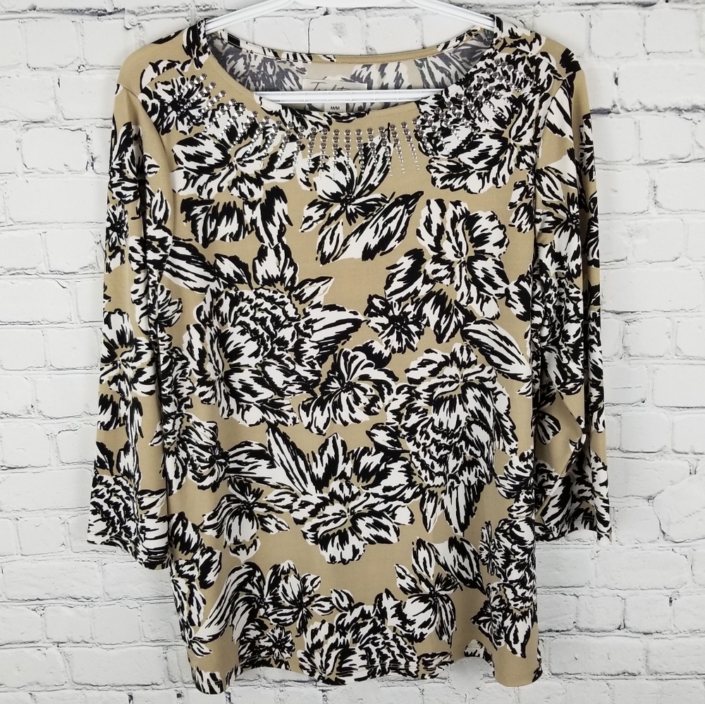 TRADITION | floral embellished neckline blouse
